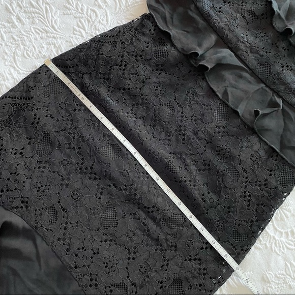 NWOT Lulus of Romance Black Lace Cold-Shoulder Midi Dress XSmall - Picture 8 of 9